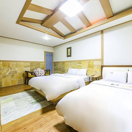 Theme Motel Mokpo Exterior photo
