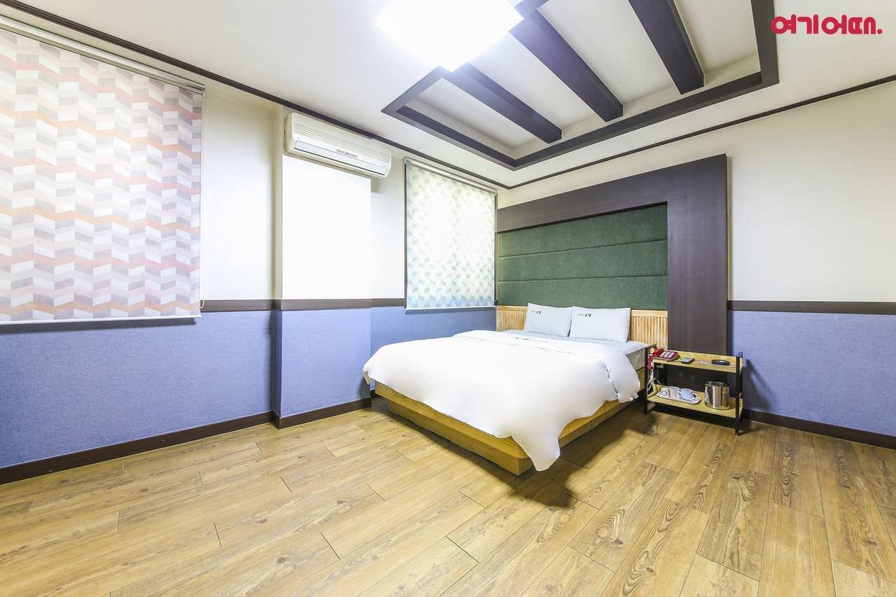 Theme Motel Mokpo Exterior photo