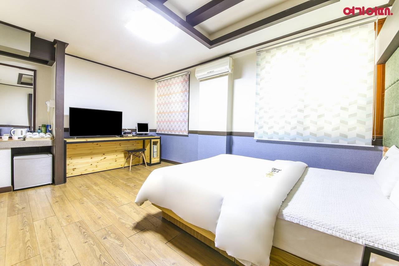 Theme Motel Mokpo Exterior photo