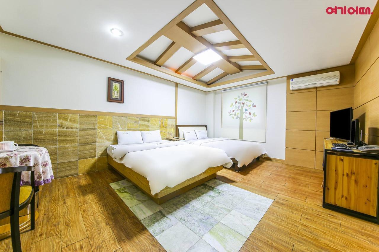 Theme Motel Mokpo Exterior photo