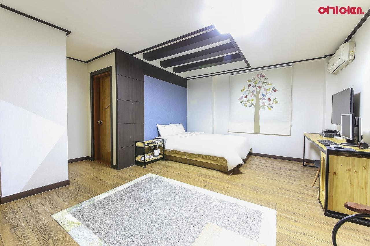 Theme Motel Mokpo Exterior photo