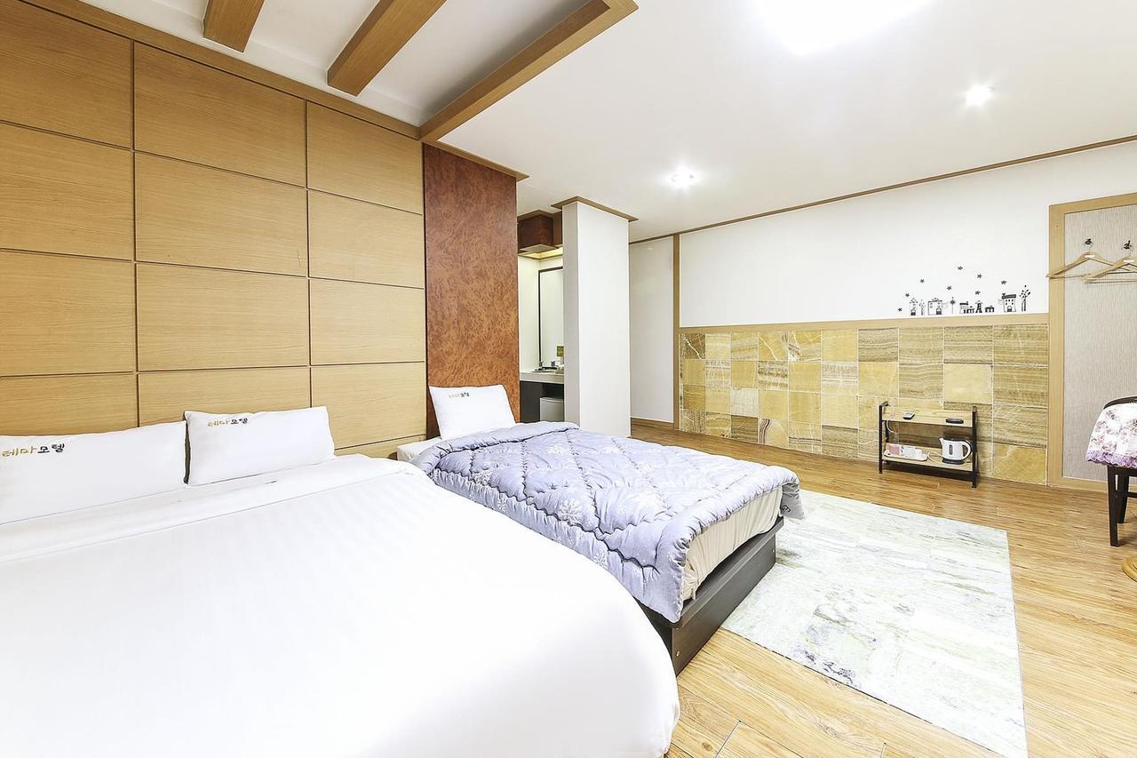 Theme Motel Mokpo Exterior photo