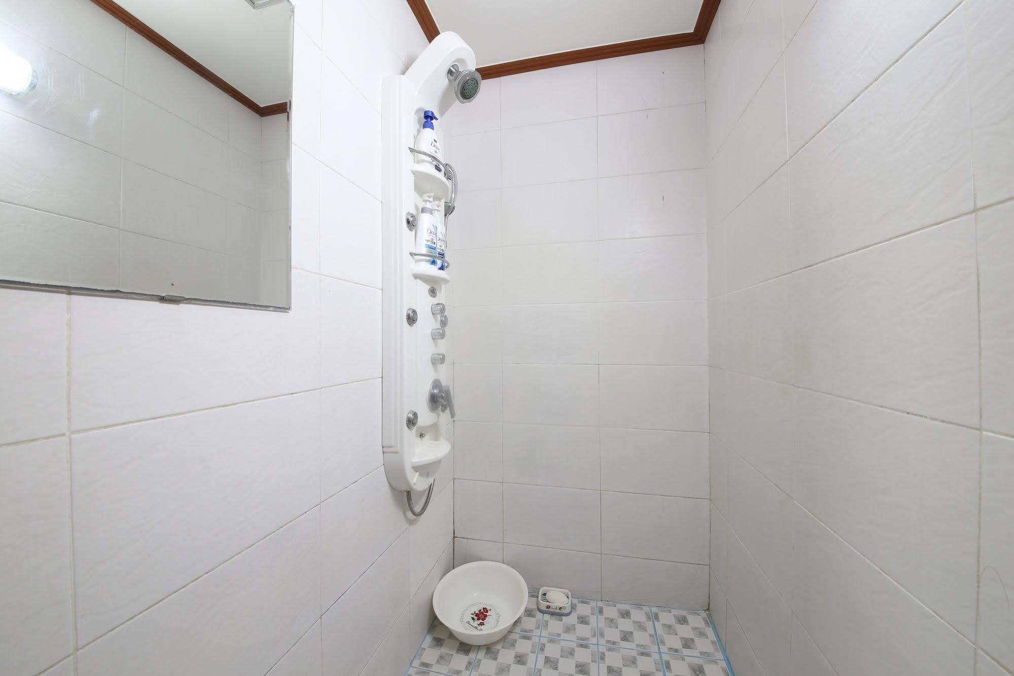 Theme Motel Mokpo Exterior photo